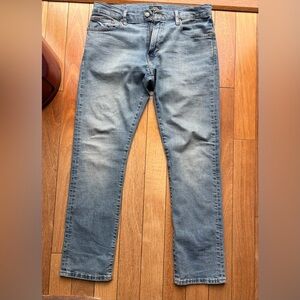 Ralph Lauren Men's Light Blue Slim Straight Jean